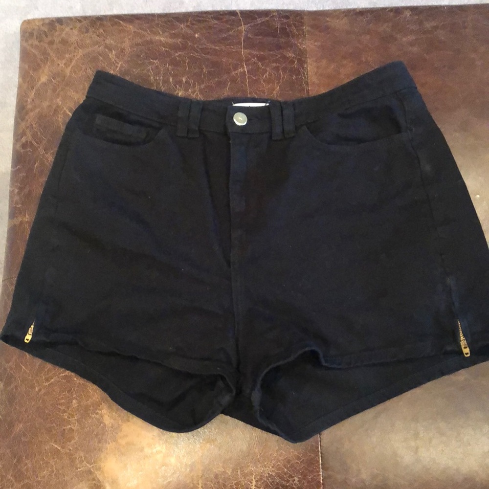 American apparel black high waisted shorts